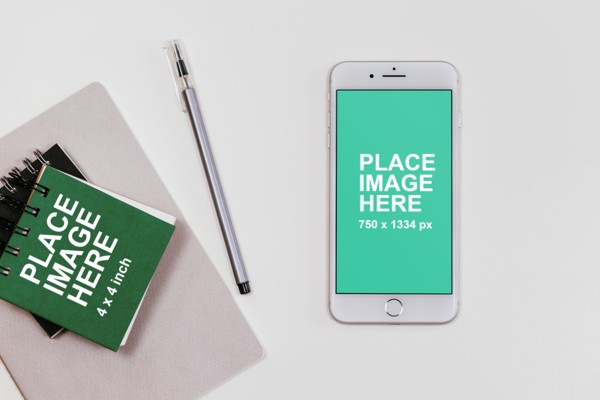 iPhone 7 and sticky note mockup