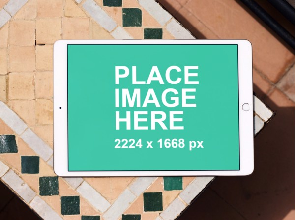 Close up iPad mockup