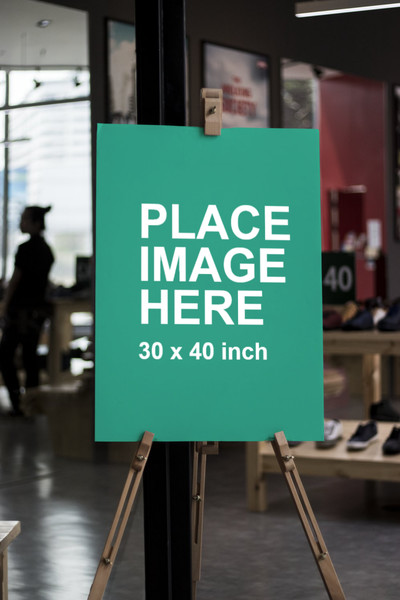 Wooden tripod easel